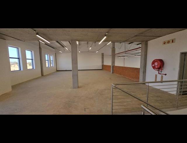 INDUSTRIAL PROPERTY TO RENT IN LONGLAKE
